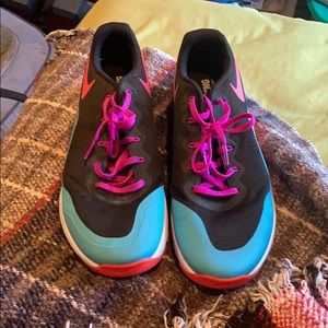 Nike flywire running shoes